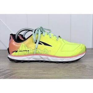 Altra Superior 4 Women's 10 Foot Shape Trail Running Shoes Neon Yellow